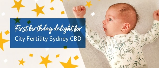 Cute baby streching blog banner